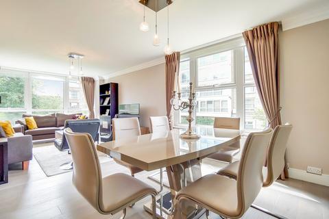 3 bedroom apartment to rent, St John’s Wood Park Road, London, NW8