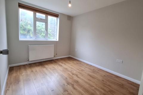 undefined, Headstone Drive, Harrow HA1