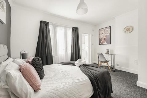 2 bedroom apartment for sale, Athlone Road, London, SW2
