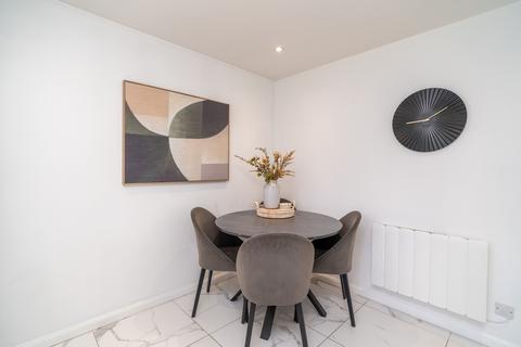 4/2 Furcheons Park, Edinburgh, EH8 7RZ