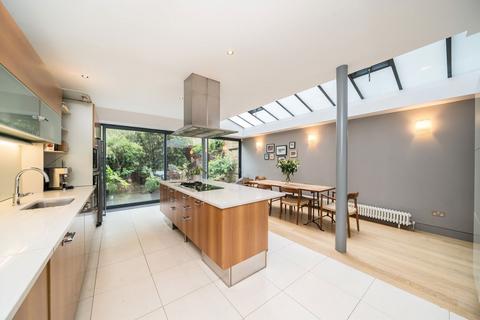 undefined, Clapham Common West Side, London SW4