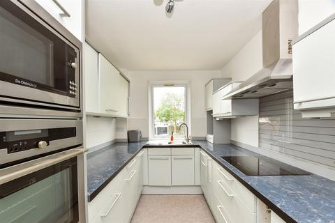 1 bedroom apartment for sale, Pelham Way, Leatherhead, Surrey