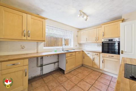 1 Drivemoor, Abbeydale, Gloucester, GL4 5XP