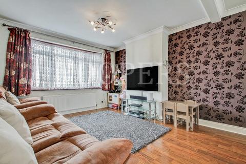 3 bedroom terraced house for sale, Warren Road, London, NW2