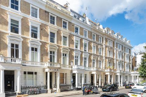 2 bedroom flat to rent, Clanricarde Gardens, Notting Hill, London, W2