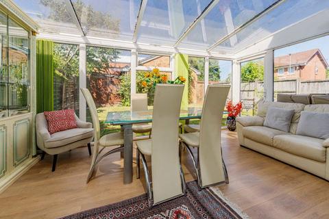 4 bedroom detached house for sale, Glendevon Close, Edgware HA8