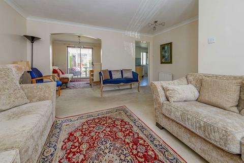 4 bedroom detached house for sale, Glendevon Close, Edgware HA8
