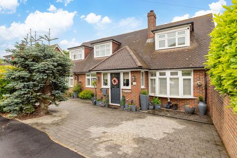 3 bedroom detached house for sale, Roffeys Close, Crawley RH10