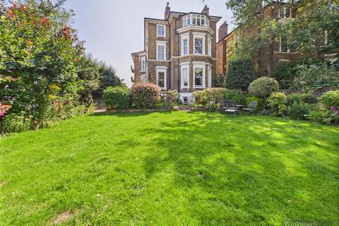 2 bedroom apartment for sale, Uxbridge Road, Kingston upon Thames KT1