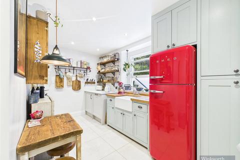 2 bedroom apartment for sale, Uxbridge Road, Kingston upon Thames KT1