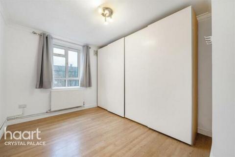 undefined, Kingswood Estate, LONDON