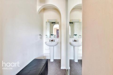 2 bedroom flat for sale, Aylets Field, Harlow