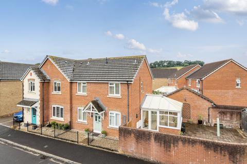 42 Adams Meadow, Ilminster, TA19 9DD