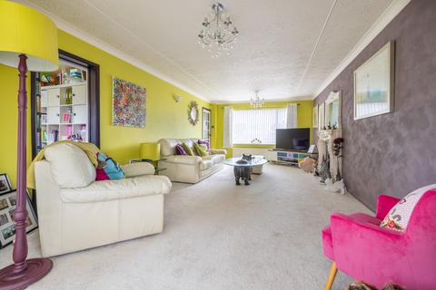 8 Coombe Close, Castle Cary, BA7 7HJ