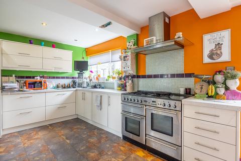 8 Coombe Close, Castle Cary, BA7 7HJ