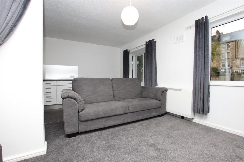 Living area.JPG