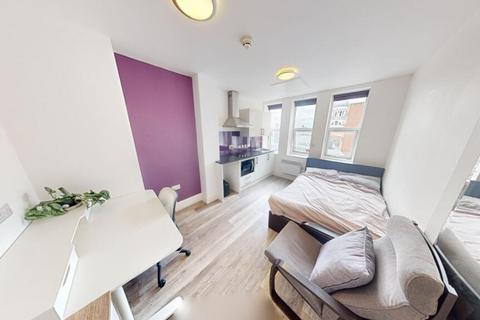 Studio to rent, Upper Parliament Street, Nottingham NG1