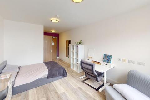 Studio to rent, Upper Parliament Street, Nottingham NG1