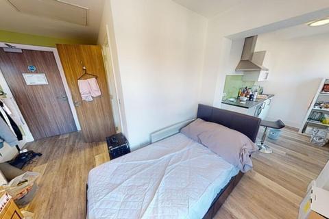 Studio to rent, Upper Parliament Street, Nottingham NG1