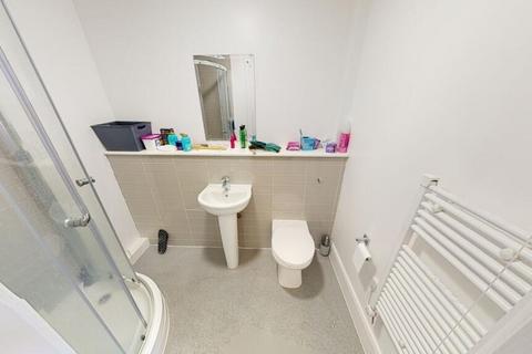Studio to rent, Upper Parliament Street, Nottingham NG1