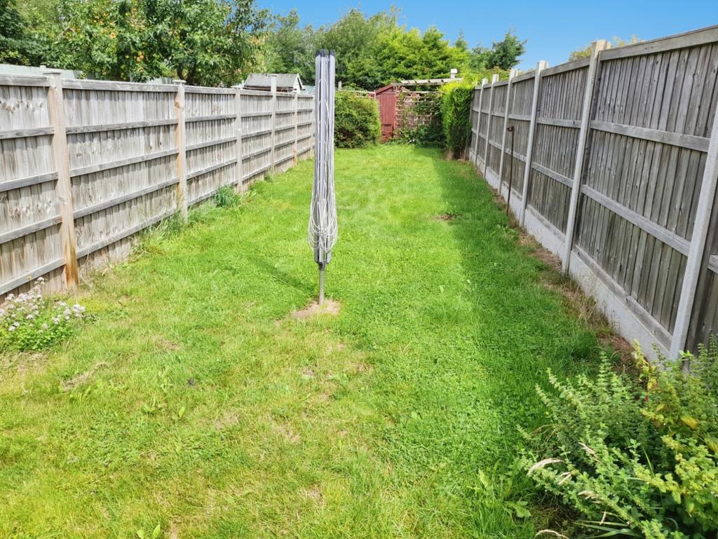 Pbox-garden-313541.jpg