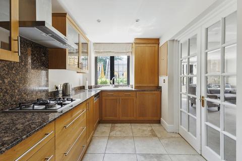 2 bedroom retirement property for sale, Evesham Road, Stow on the Wold, Cheltenham, Gloucestershire, GL54