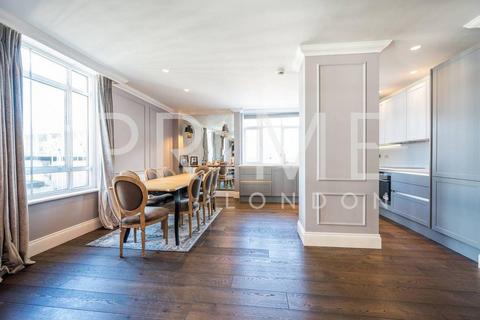 3 bedroom apartment to rent, North Block, County Hall Apartments, South Bank