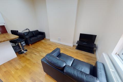 2 bedroom flat to rent, Burns Street, Nottingham NG7