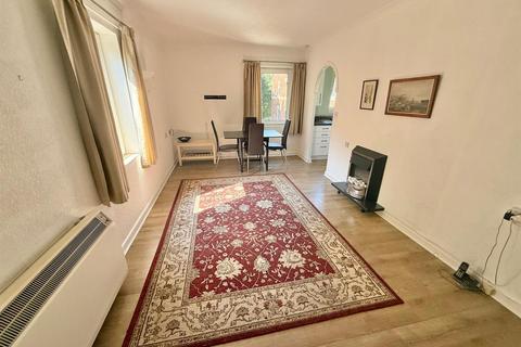 1 bedroom flat for sale, Hope Street West, Macclesfield