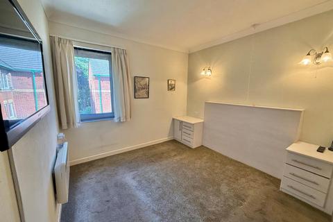 1 bedroom flat for sale, Hope Street West, Macclesfield