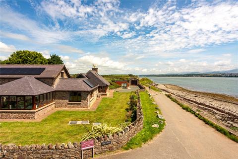 undefined, Dwyran, Llanfairpwll, Isle of Anglesey, LL61