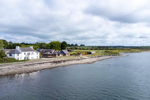 undefined, Dwyran, Llanfairpwll, Isle of Anglesey, LL61