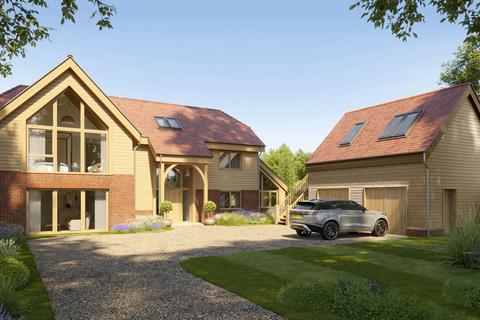 5 bedroom property with land for sale, Basser Hill, Sittingbourne ME9