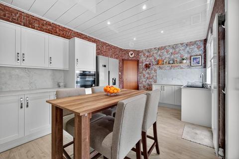 24 St. Cuthberts Road, Prestwick, KA9 2EB