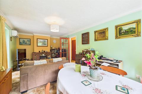 2 bedroom detached bungalow for sale, Park Road, Gressenhall