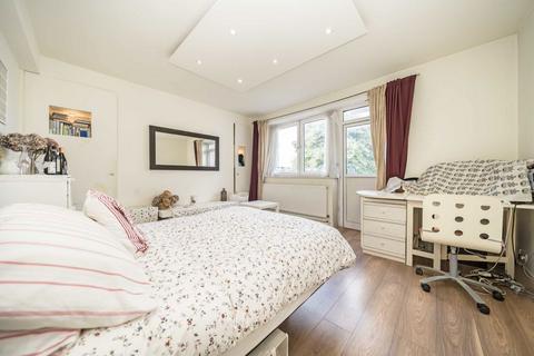 Flat 45, Beech House Ainsty Estate, London, SE16 7DQ