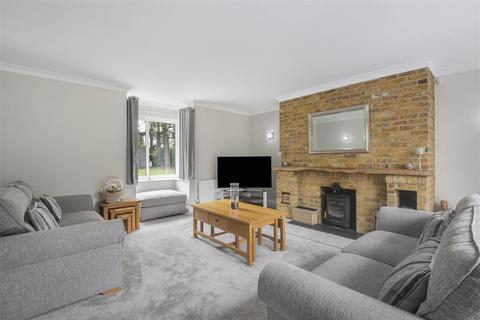 undefined, Crossways, Brimpton Common, Reading, RG7
