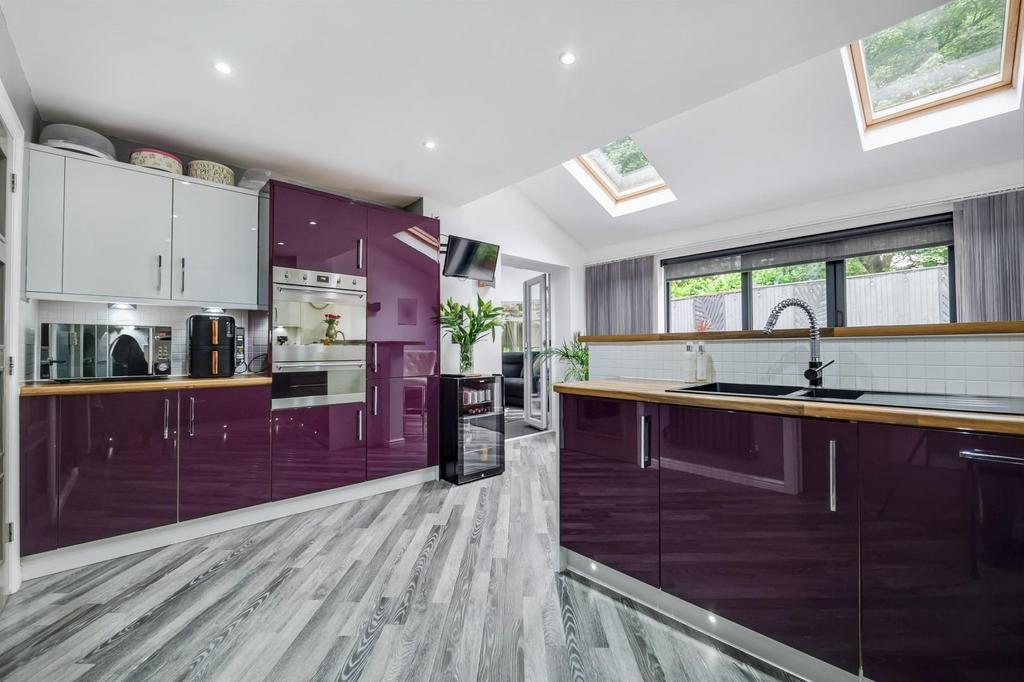 Kitchen/ Dinner