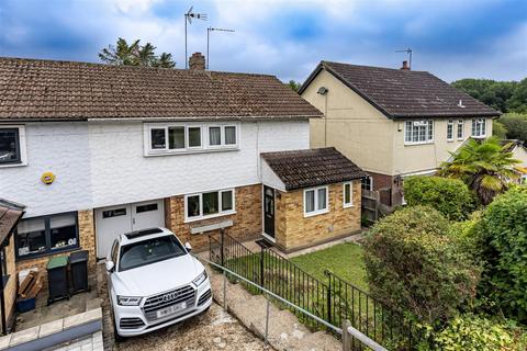 59 Lower Swaines, Epping, CM16 5ES