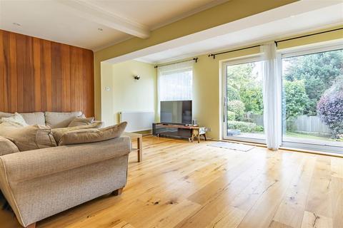 59 Lower Swaines, Epping, CM16 5ES