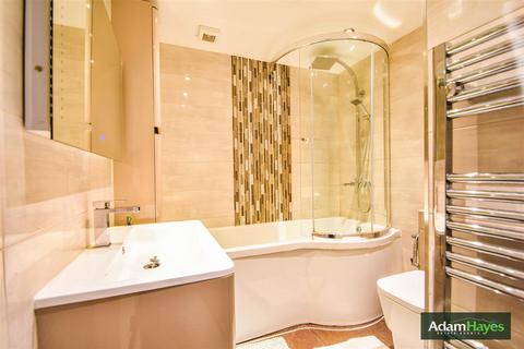 2 bedroom apartment for sale, Osier Crescent, Muswell Hill N10