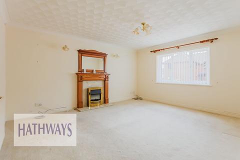 2 bedroom ground floor flat for sale, Croesyceiliog, The Willows, NP44
