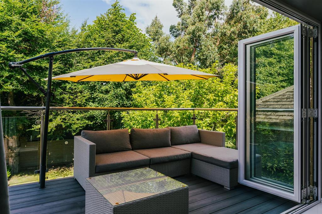 Rear Balcony