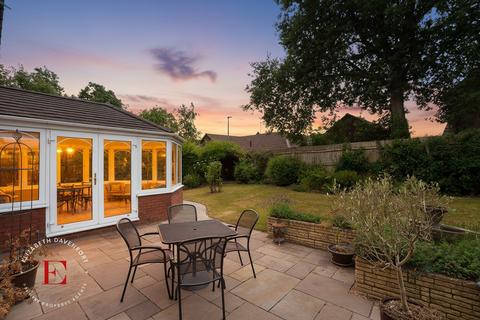 4 bedroom detached house for sale, Dunvegan Close, Kenilworth, CV8