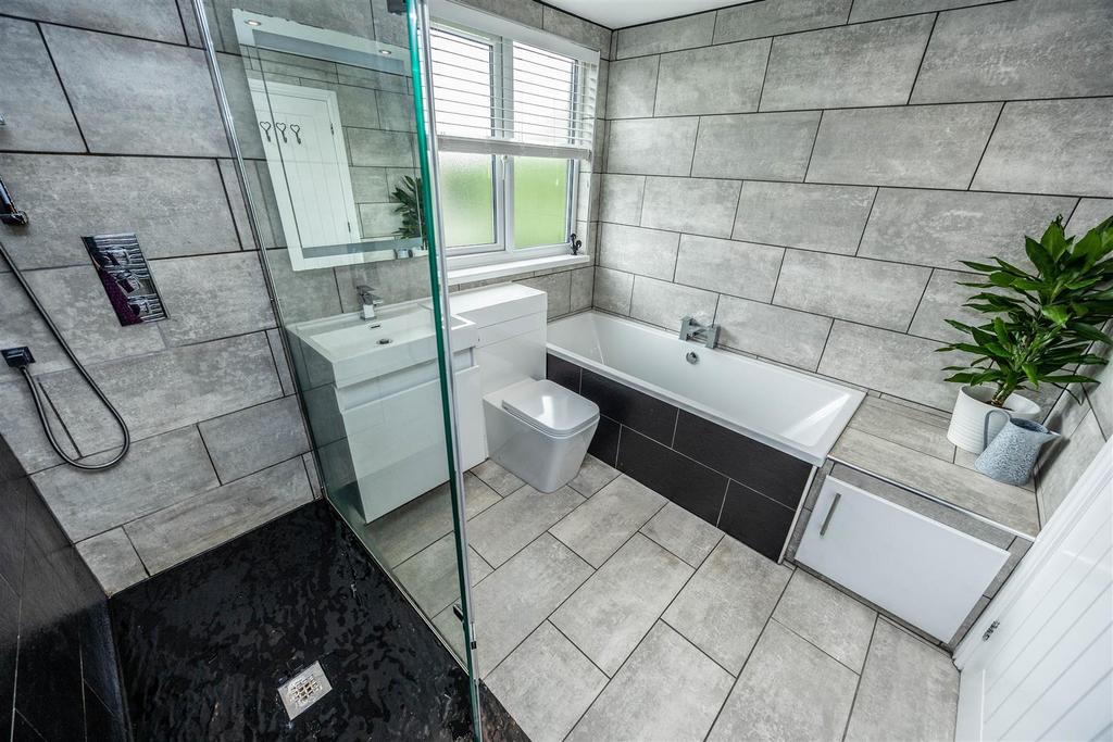 Family bathroom