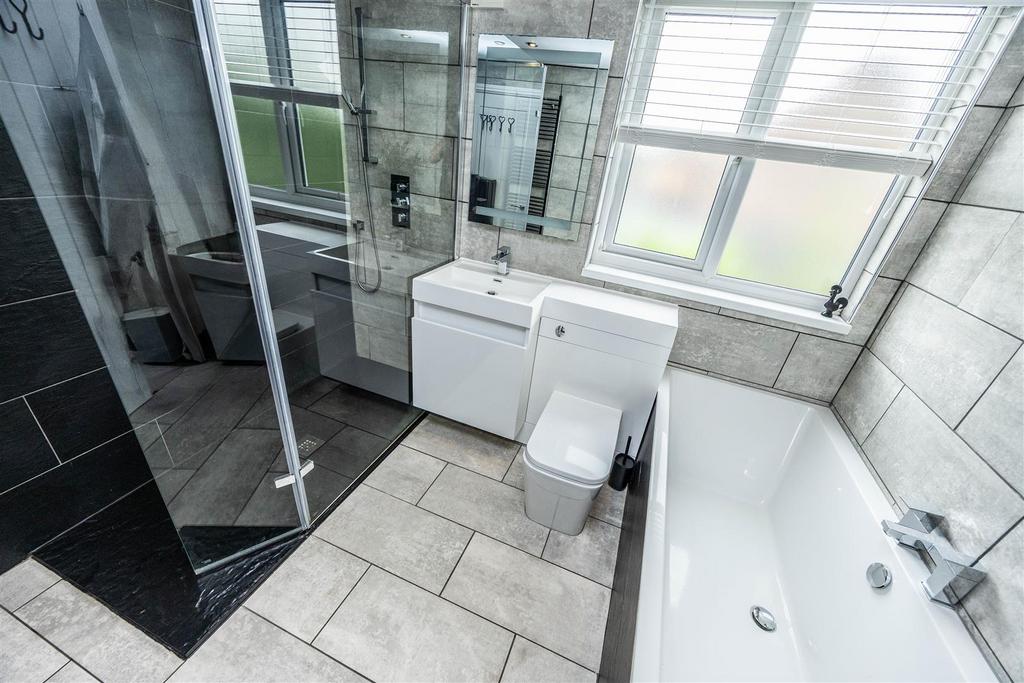 Family bathroom