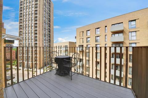 Moorhen Drive, West Hendon, London
