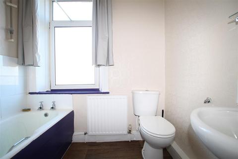 1 bedroom townhouse to rent, Alice Street, Cleckheaton