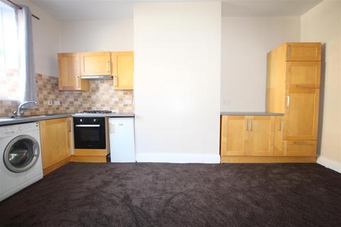 1 bedroom townhouse to rent, Alice Street, Cleckheaton