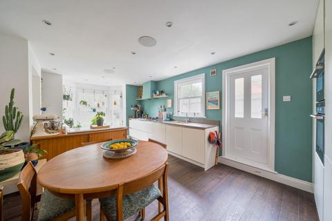 196 Adelaide Avenue, London, SE4 1JN